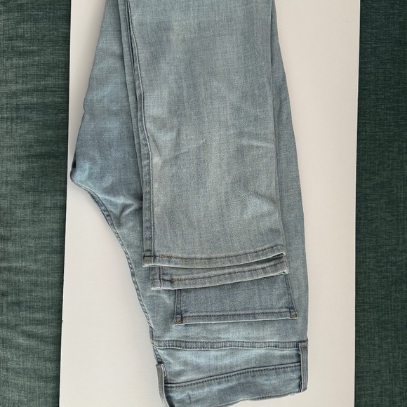 Women's Levi's Classic Straight Sz 8 Light Blue Wash - Picture 4 of 7